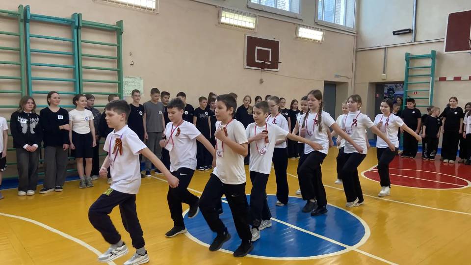 Зарница 2.0 (среднее звено) Зарница 2.0 (среднее звено).